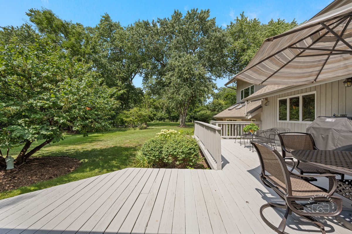 27W641 North Lane, Naperville, IL 60540