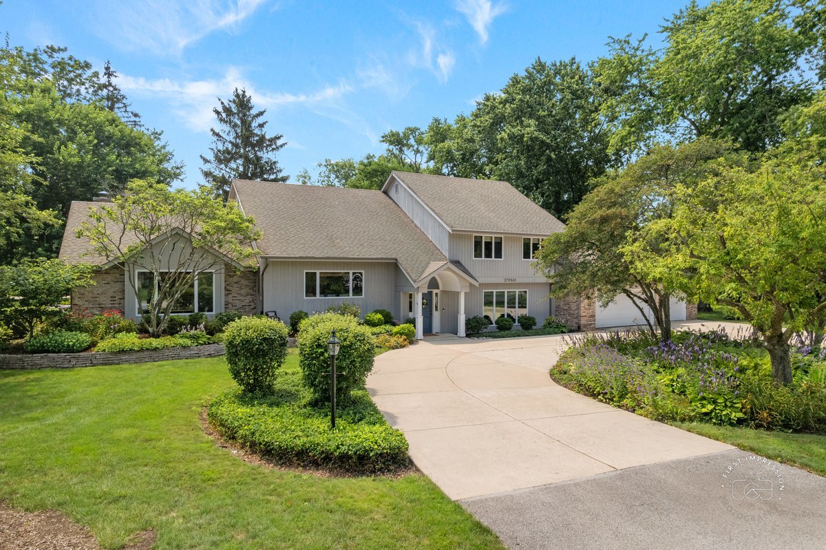 27W641 North Lane, Naperville, IL 60540
