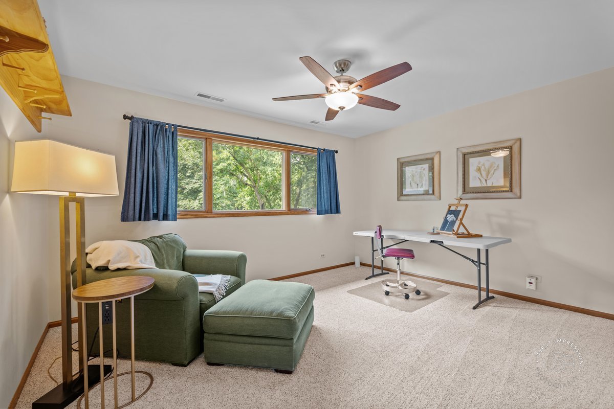 27W641 North Lane, Naperville, IL 60540