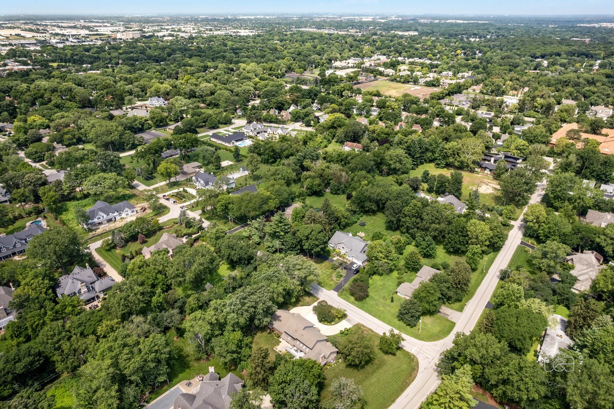 27W641 North Lane, Naperville, IL 60540