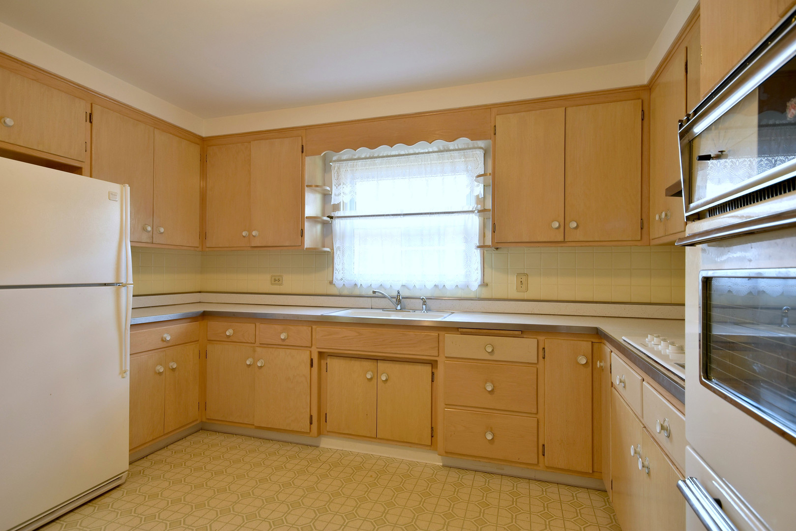 4712 N Ozark Avenue, Norridge, IL 60706