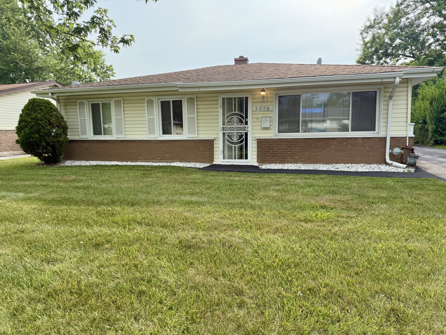 1374 Forest Place, Calumet City, IL 60409