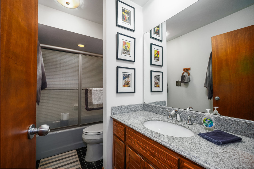 42W697 Bridle Court, St. Charles, IL 60175