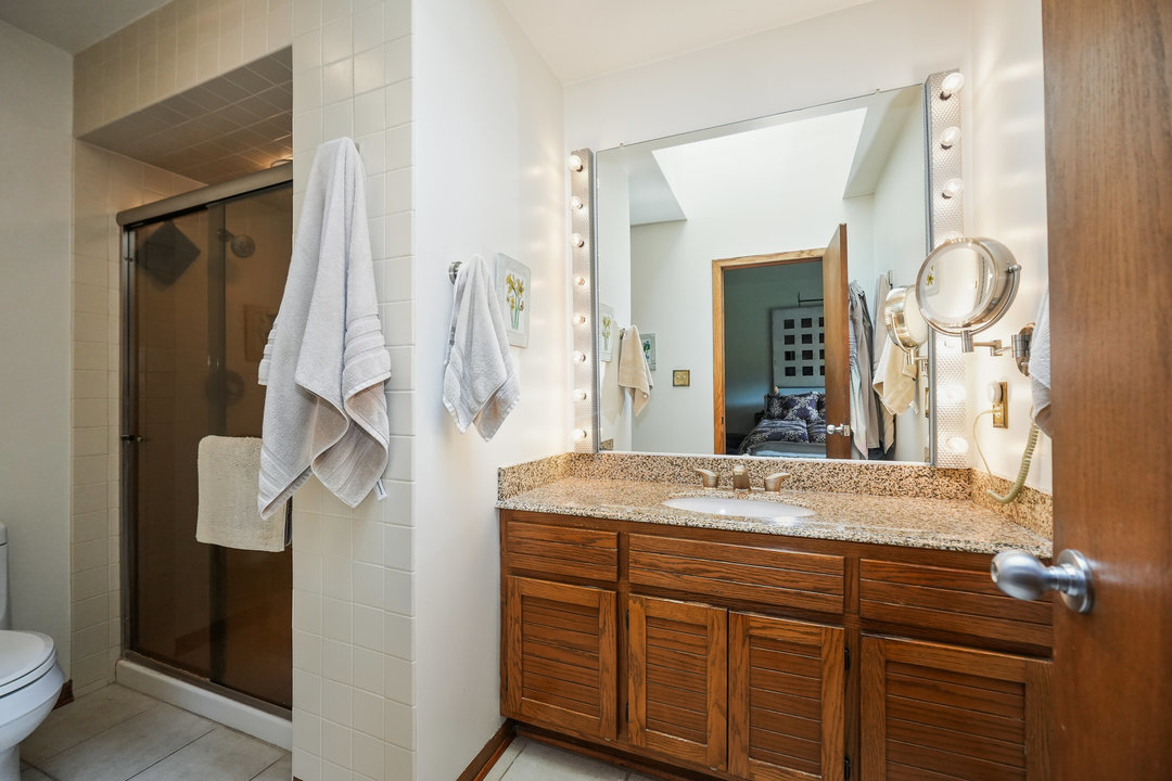 42W697 Bridle Court, St. Charles, IL 60175