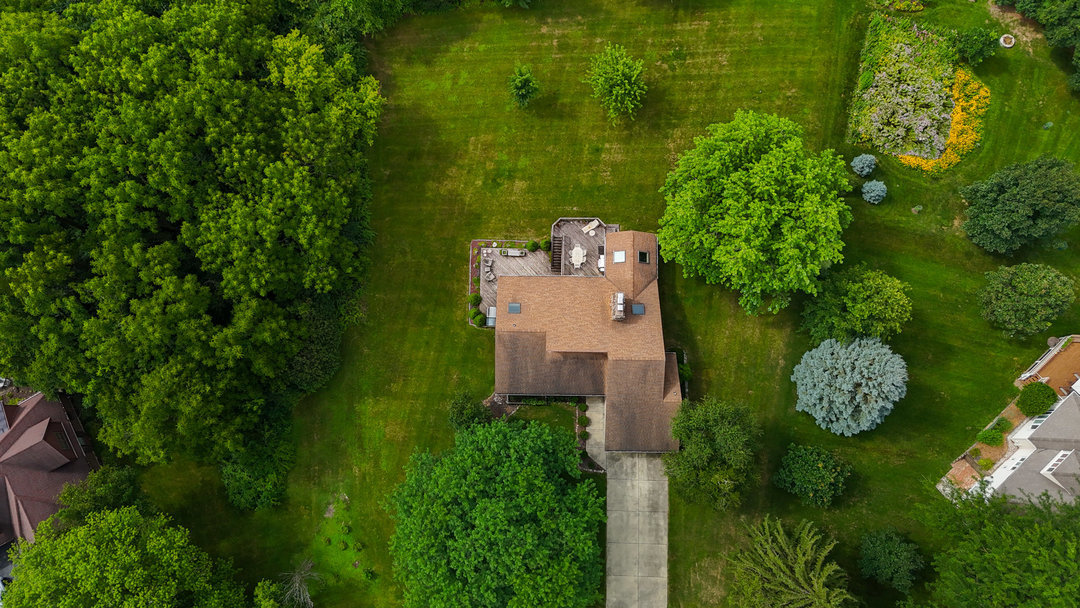 42W697 Bridle Court, St. Charles, IL 60175