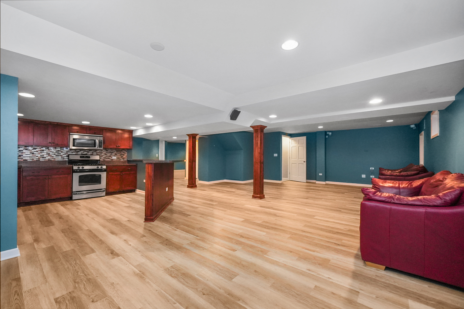 4240 Kingshill Circle, Naperville, IL 60564