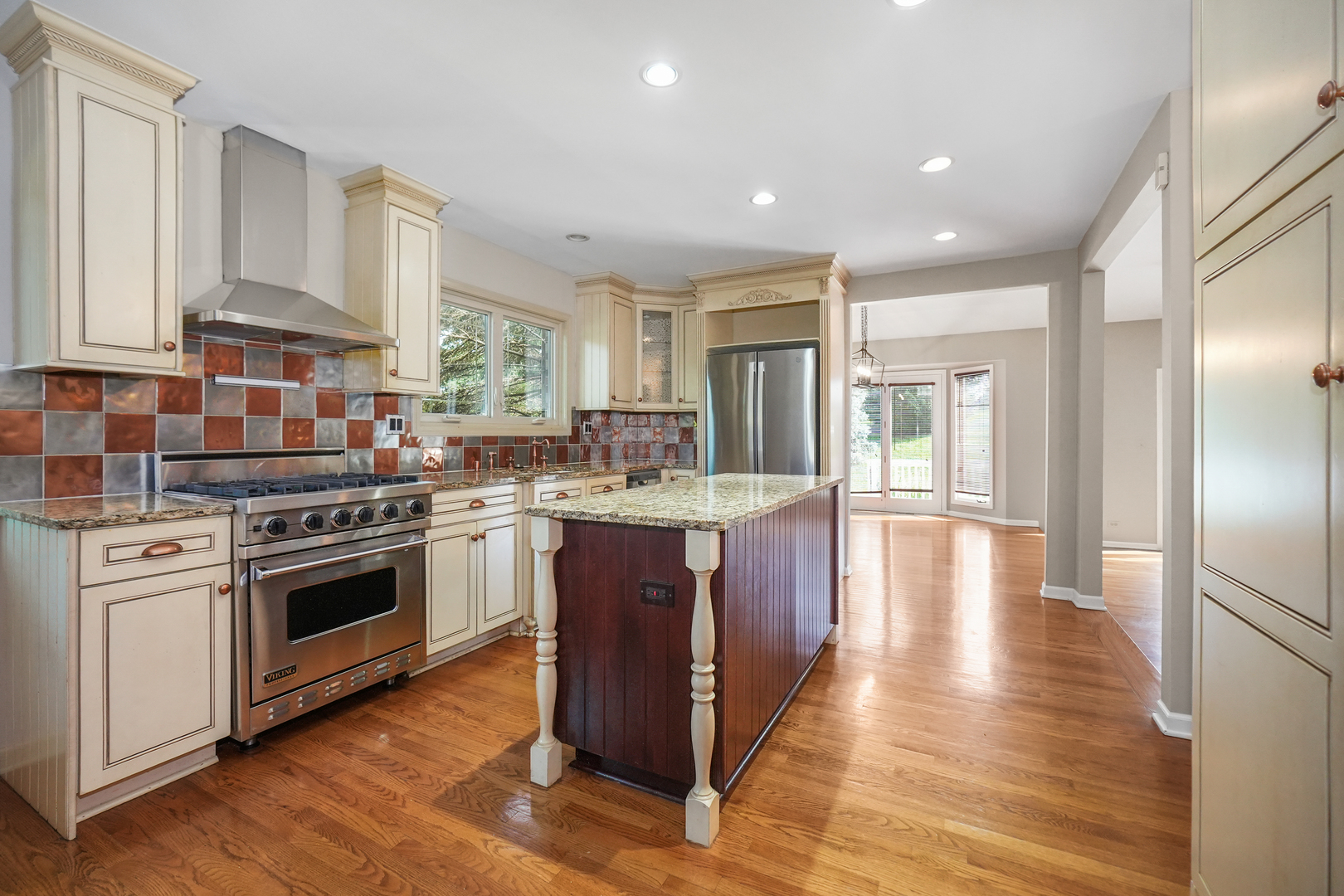 4240 Kingshill Circle, Naperville, IL 60564