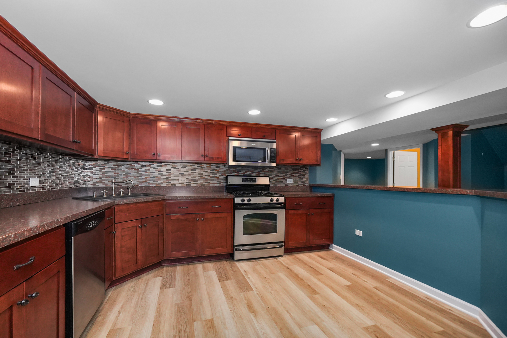 4240 Kingshill Circle, Naperville, IL 60564