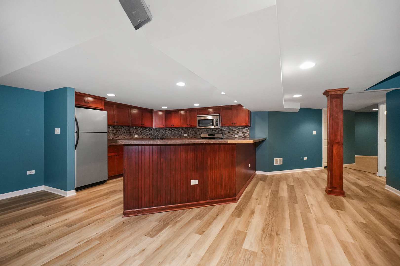 4240 Kingshill Circle, Naperville, IL 60564