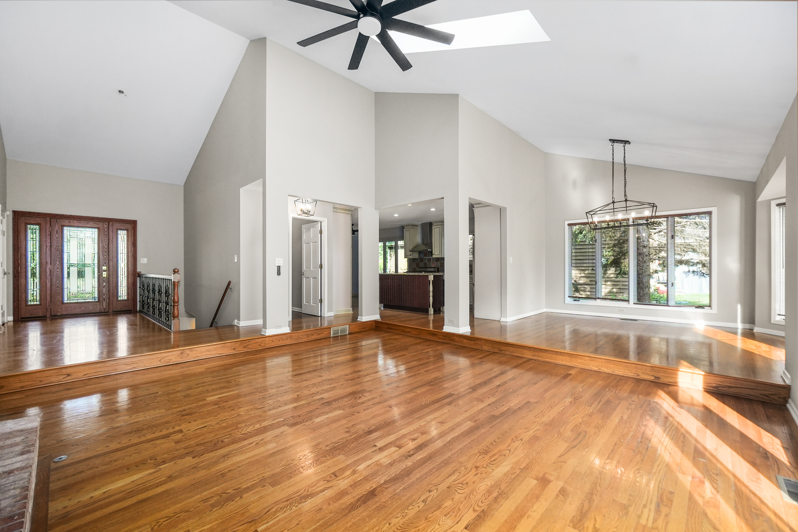 4240 Kingshill Circle, Naperville, IL 60564