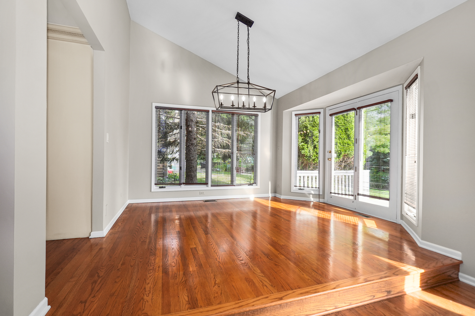4240 Kingshill Circle, Naperville, IL 60564