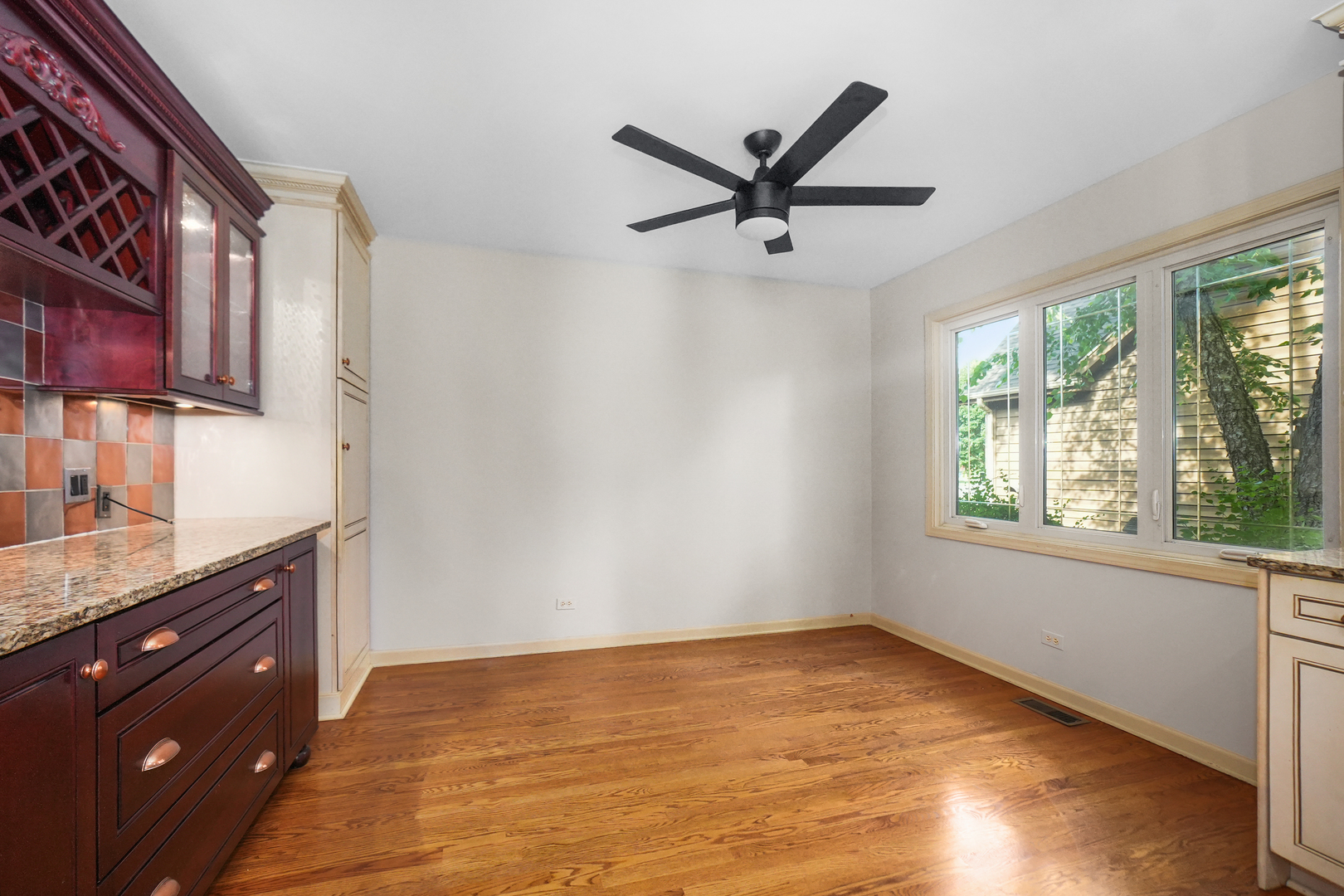 4240 Kingshill Circle, Naperville, IL 60564