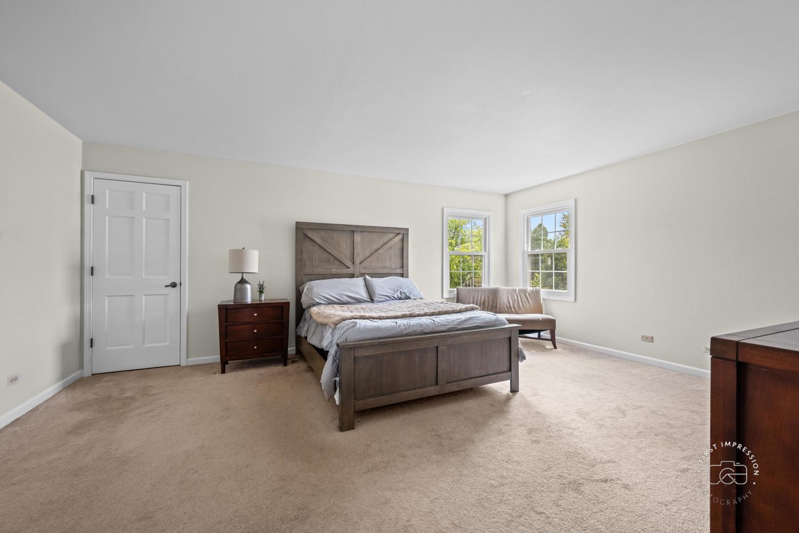 322 Arlington Avenue, Naperville, IL 60565