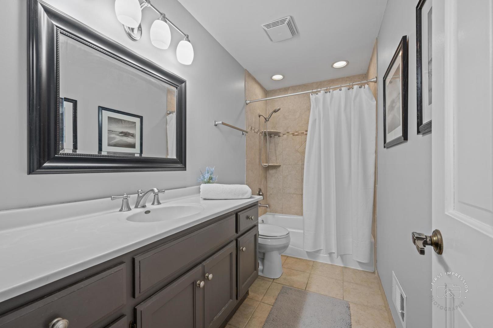 322 Arlington Avenue, Naperville, IL 60565