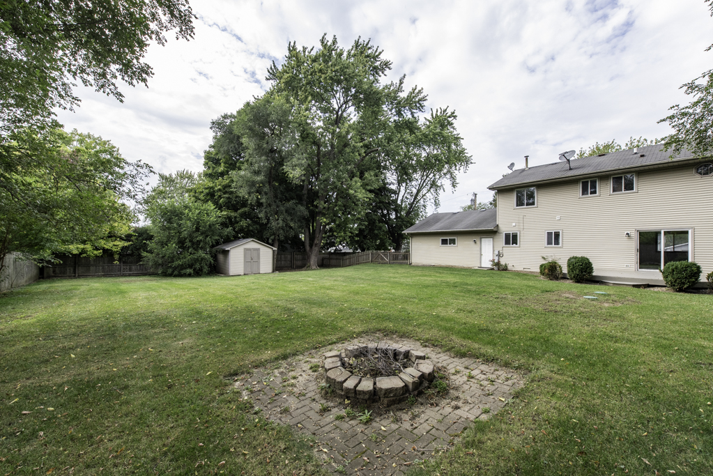 3627 Atlantic Avenue, Gurnee, IL 60031