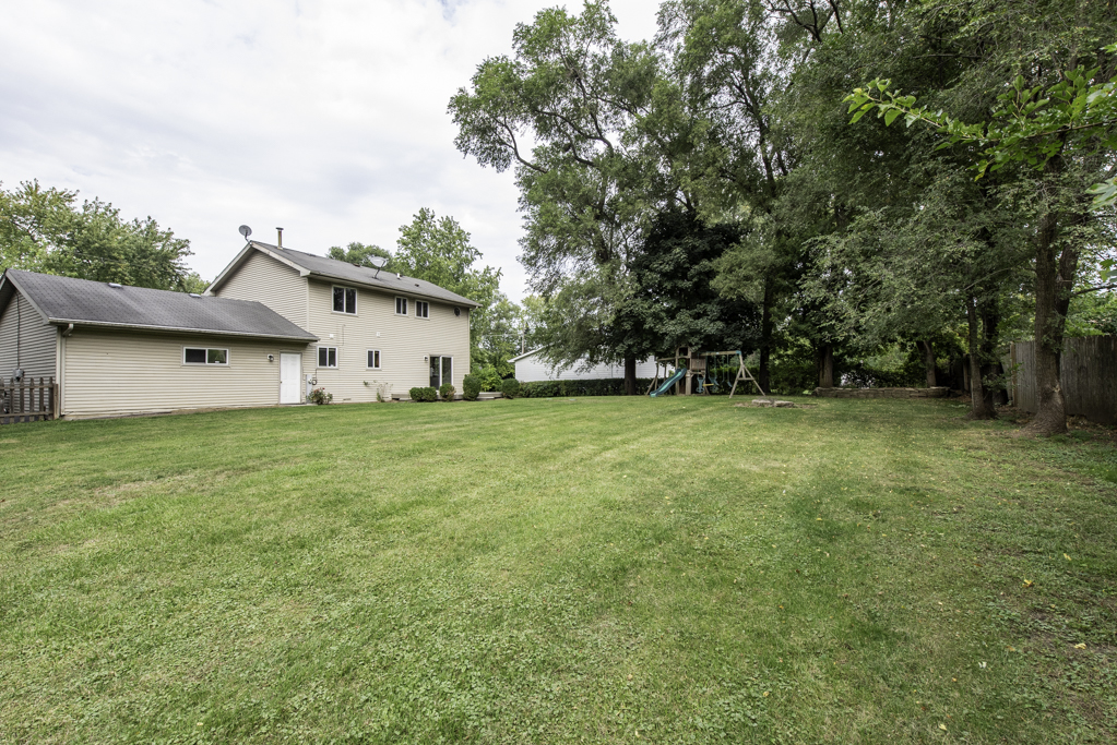 3627 Atlantic Avenue, Gurnee, IL 60031