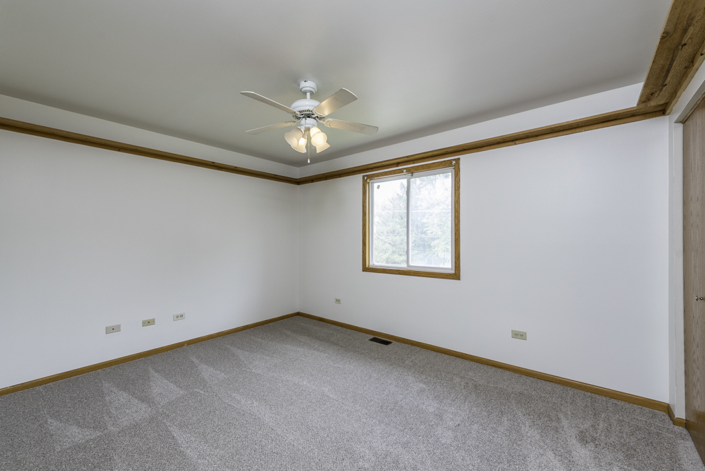 3627 Atlantic Avenue, Gurnee, IL 60031