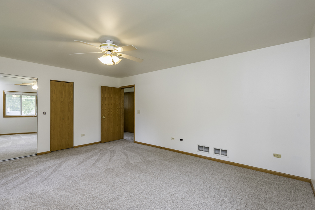 3627 Atlantic Avenue, Gurnee, IL 60031