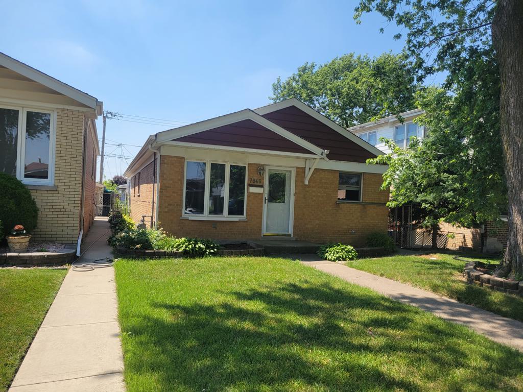 7840 Massasoit Avenue, Burbank, IL 60454