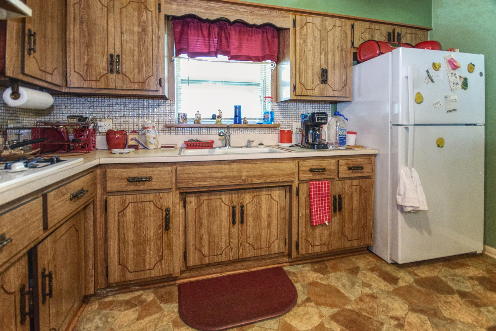 2202 Tamarack Drive, Joliet, IL 60432