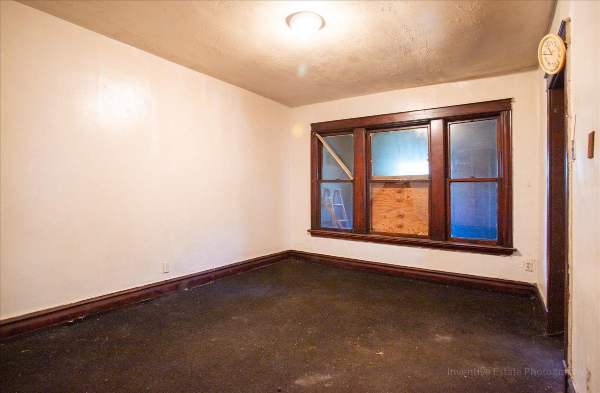 5750 S Paulina Street, Chicago, IL 60636