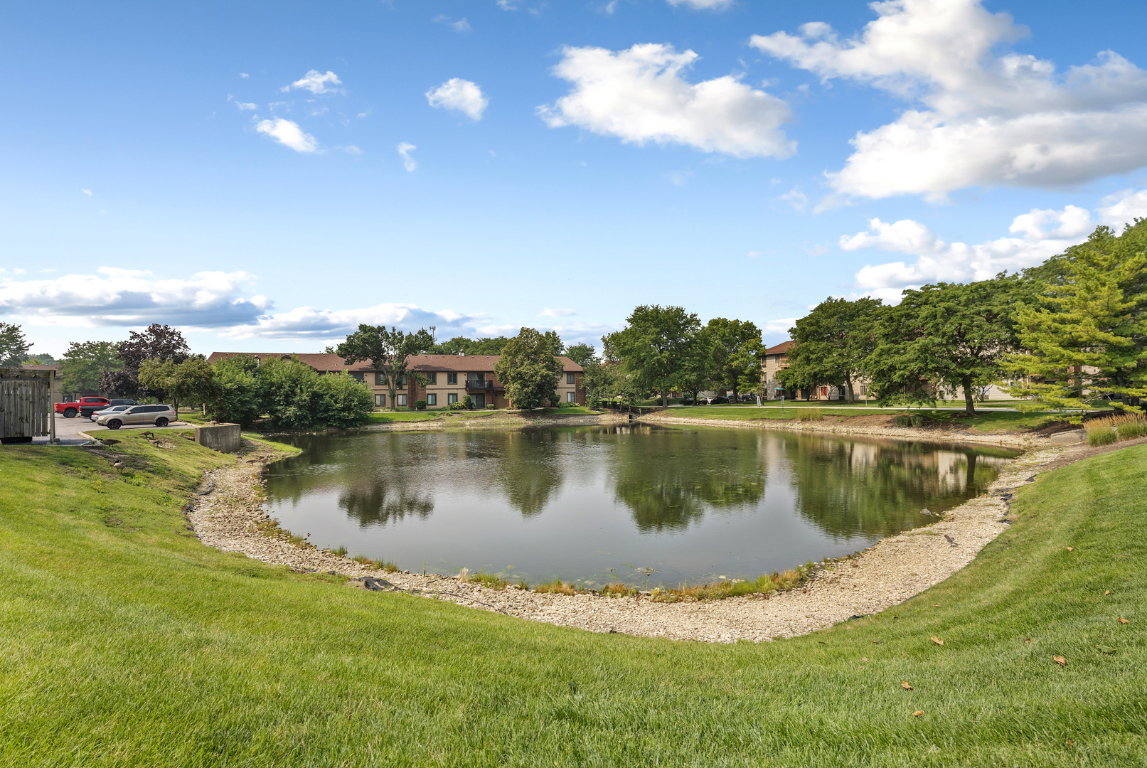 1081 Rodenburg Road #105, Roselle, IL 60172