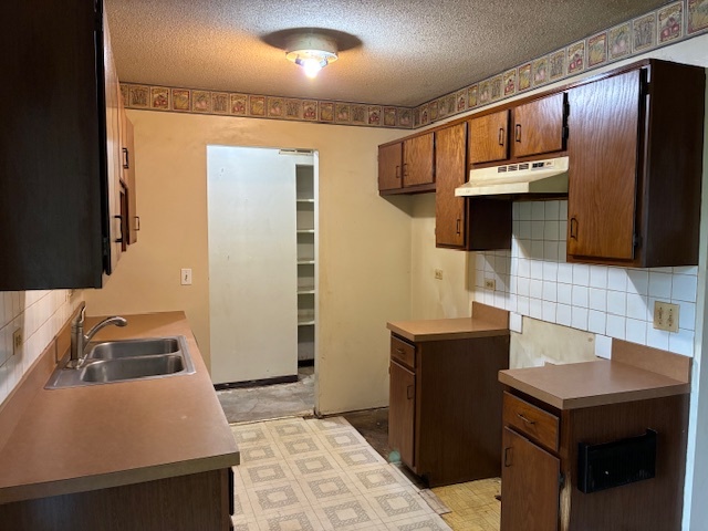 3310 Acorn Court, Aurora, IL 60504