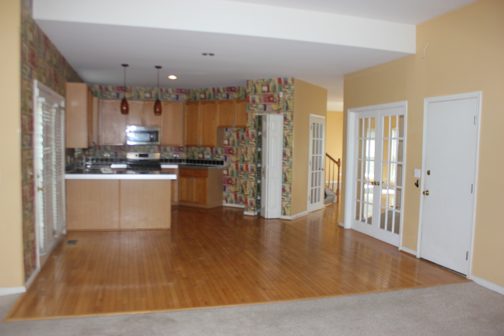 700 N Sparkle Court, Oswego, IL 60543