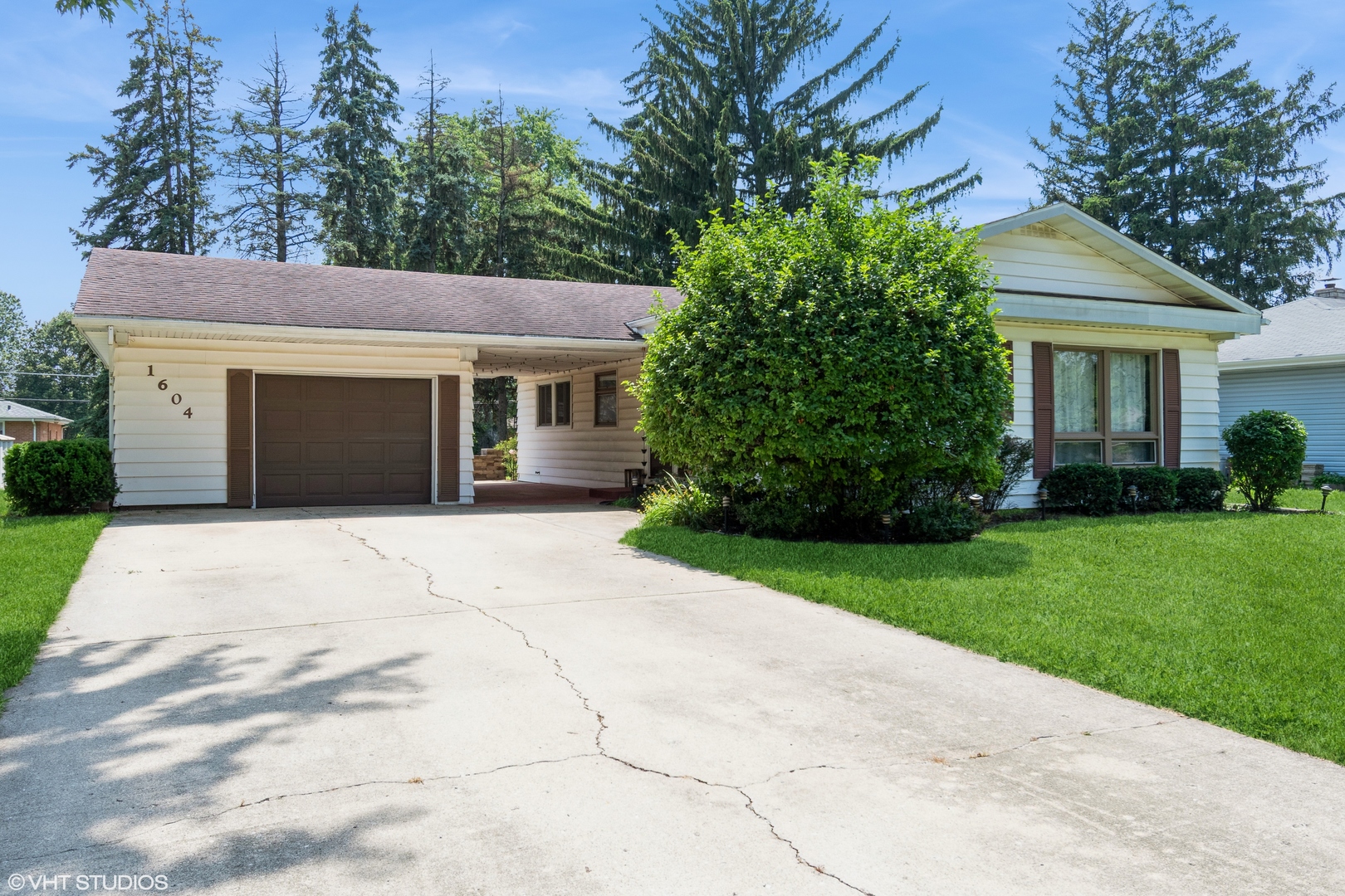 1604 Avalon Avenue, Joliet, IL 60435