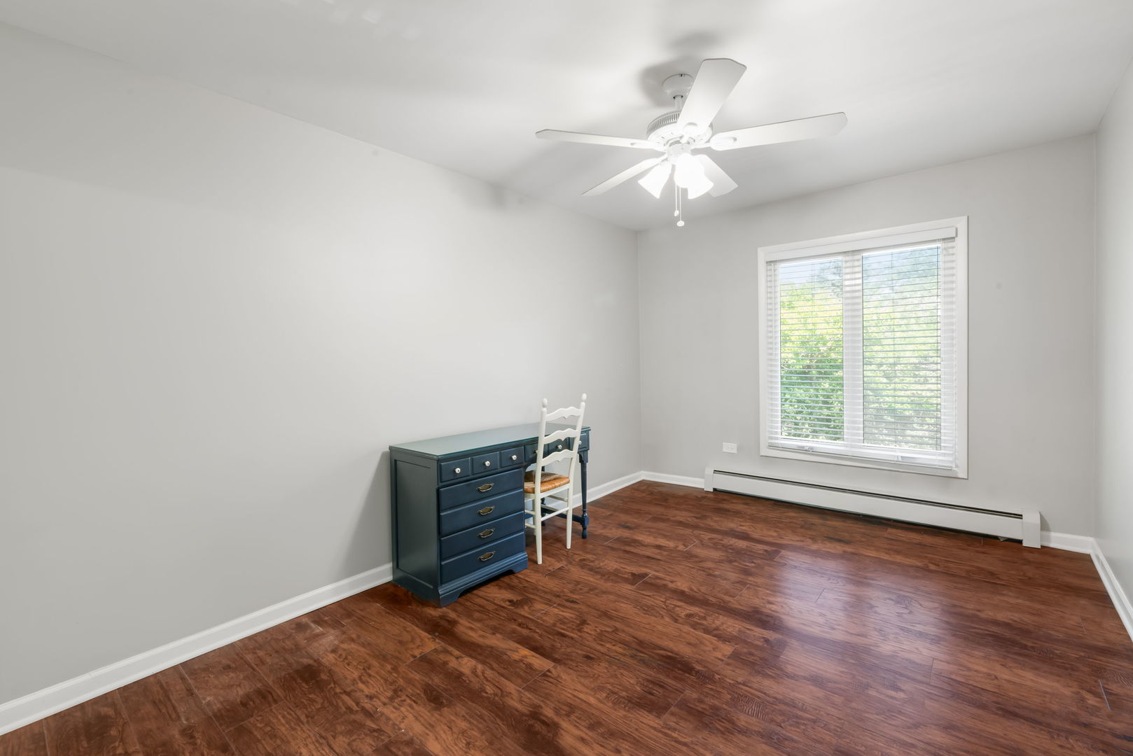 4133 Saratoga Avenue #B-220, Downers Grove, IL 60515
