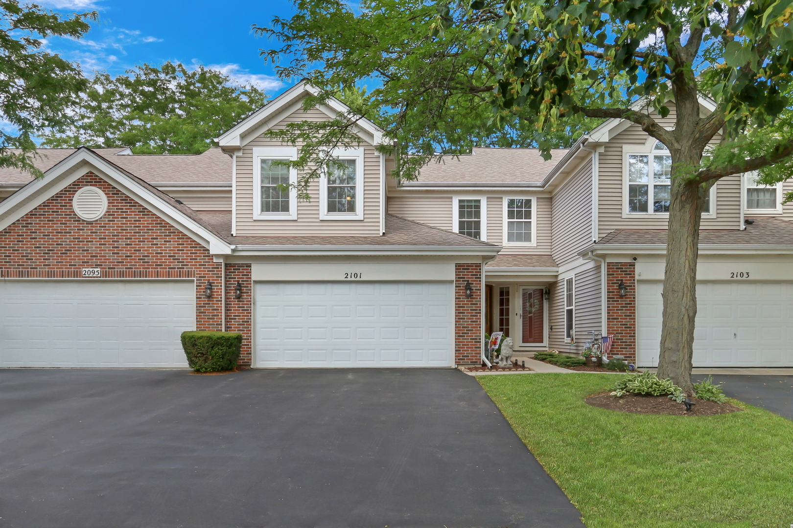 2101 Peach Tree Lane, Algonquin, IL 60102