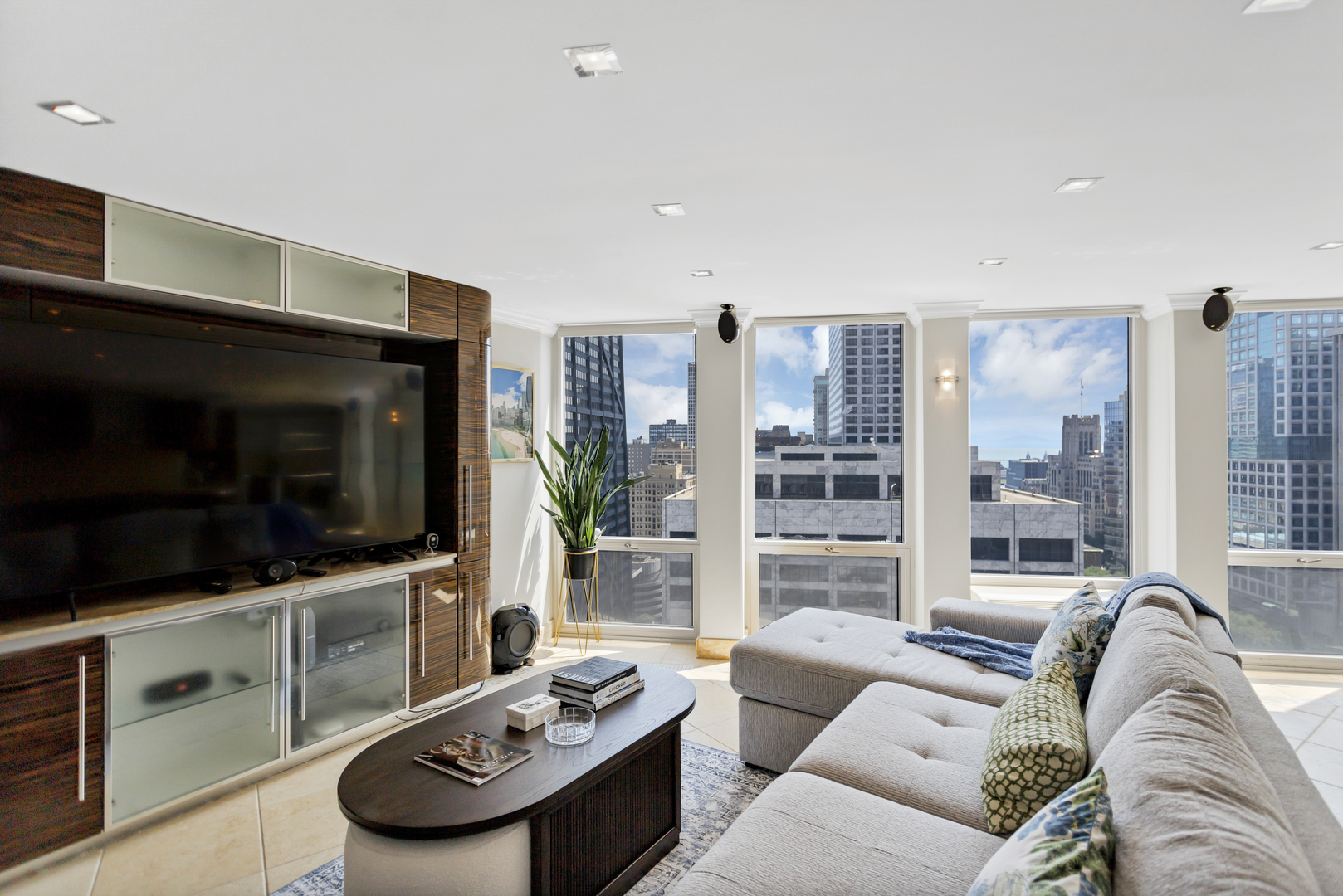 111 E Chestnut Street #24C, Chicago, IL 60611