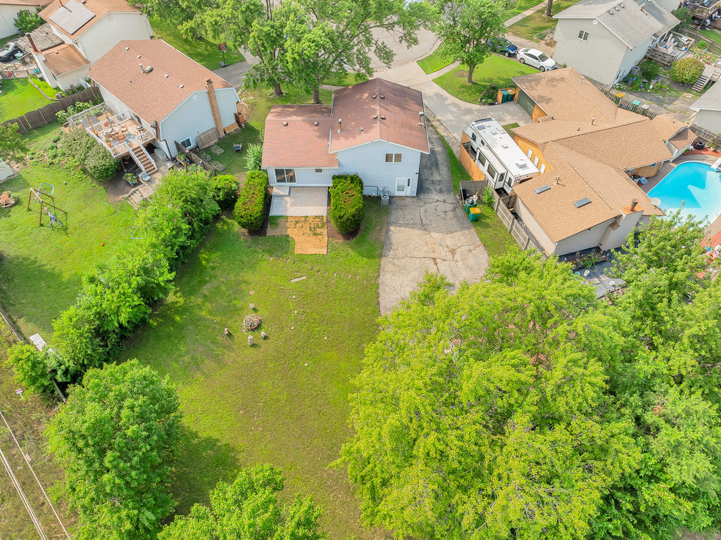 803 Oakton Avenue, Romeoville, IL 60446