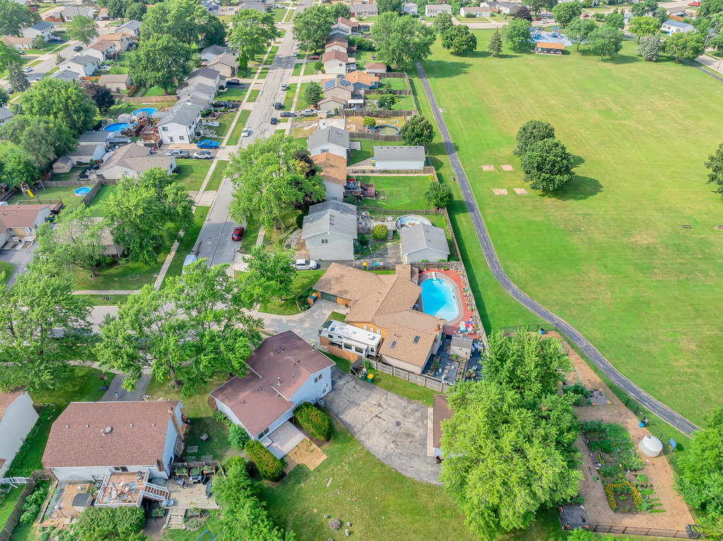 803 Oakton Avenue, Romeoville, IL 60446