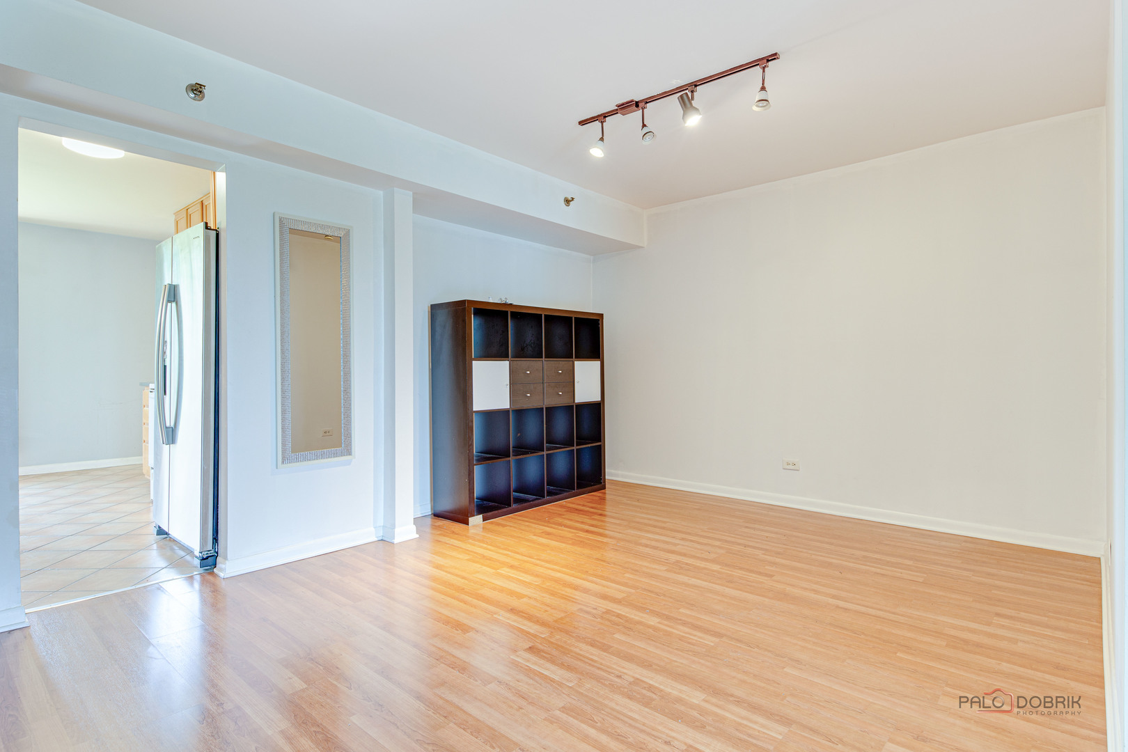 915 N York Street #403, Elmhurst, IL 60126