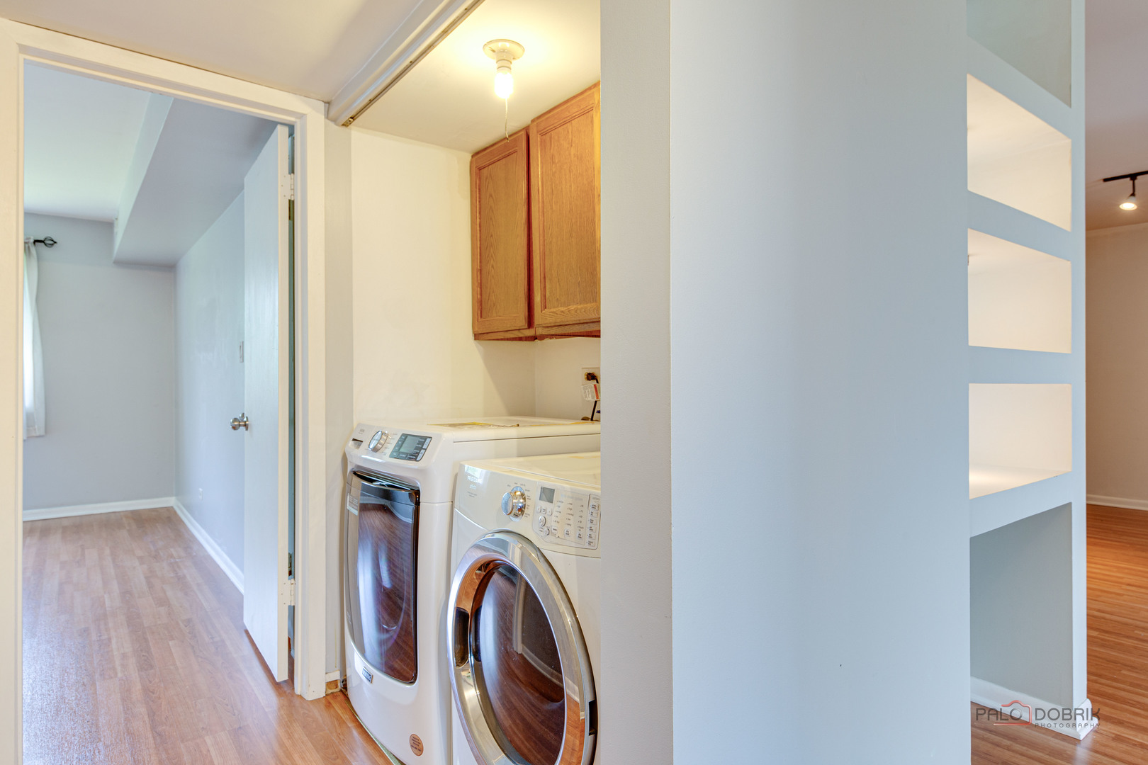 915 N York Street #403, Elmhurst, IL 60126