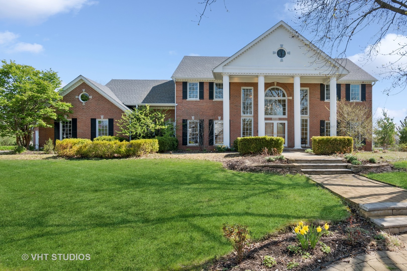 10603 Royal Porthcawl Drive, Naperville, IL 60564