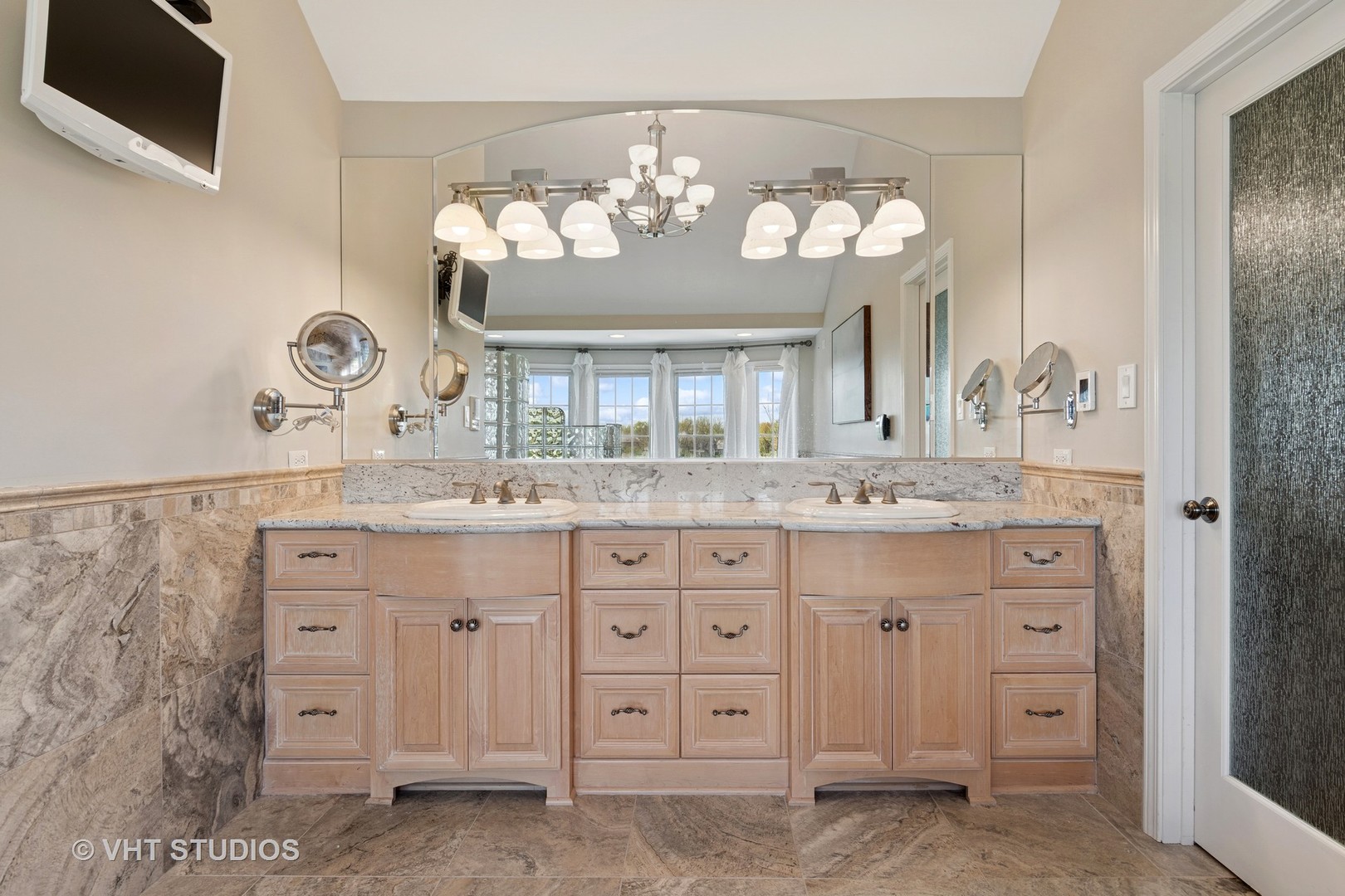 10603 Royal Porthcawl Drive, Naperville, IL 60564
