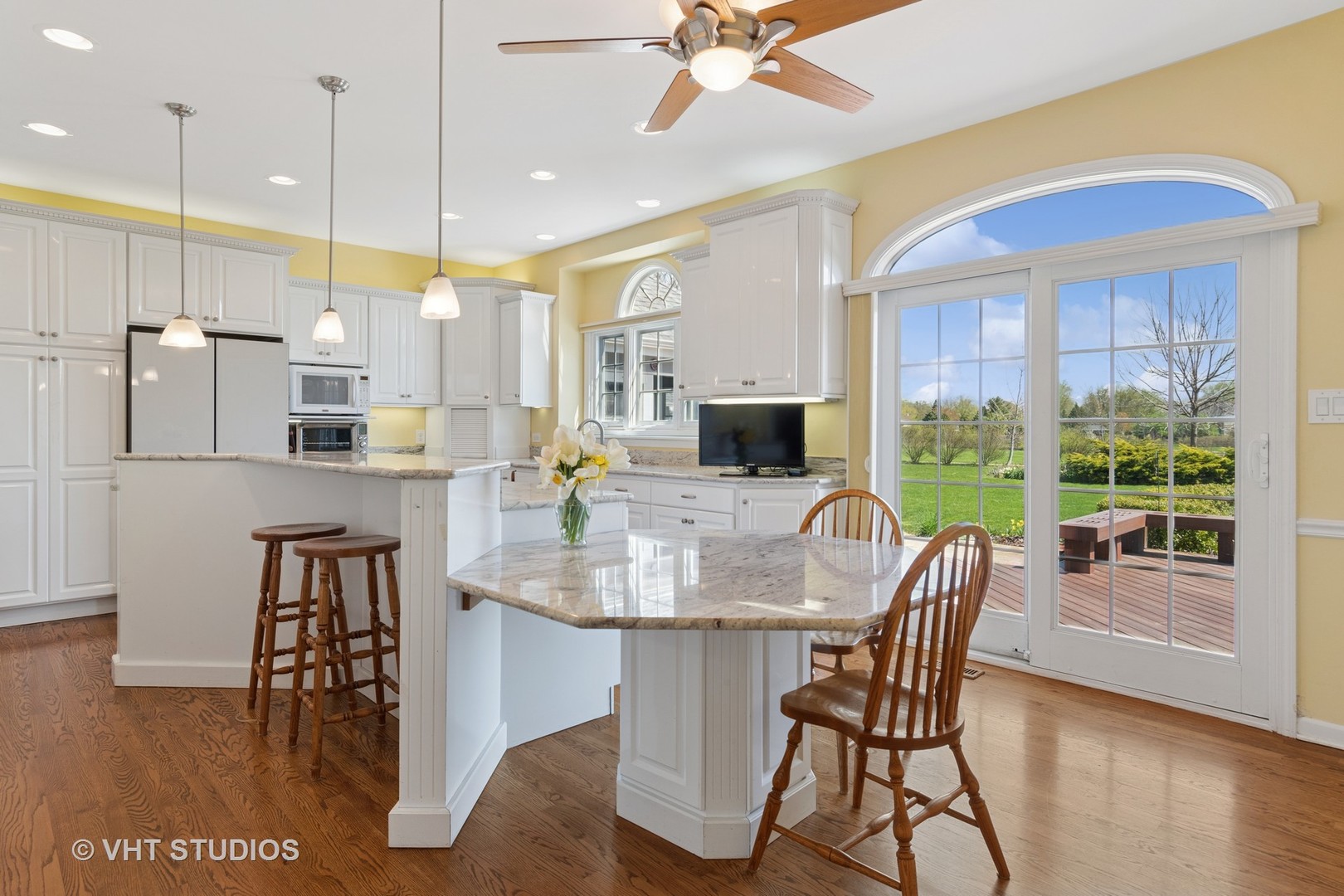 10603 Royal Porthcawl Drive, Naperville, IL 60564