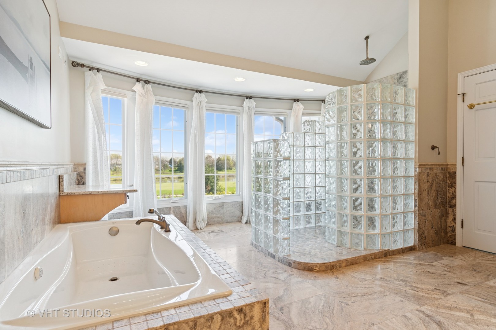 10603 Royal Porthcawl Drive, Naperville, IL 60564
