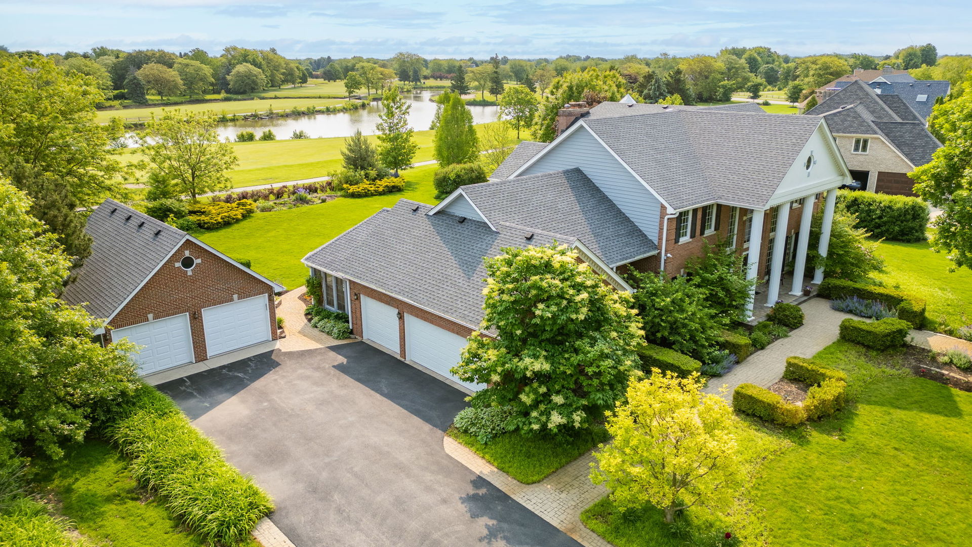 10603 Royal Porthcawl Drive, Naperville, IL 60564
