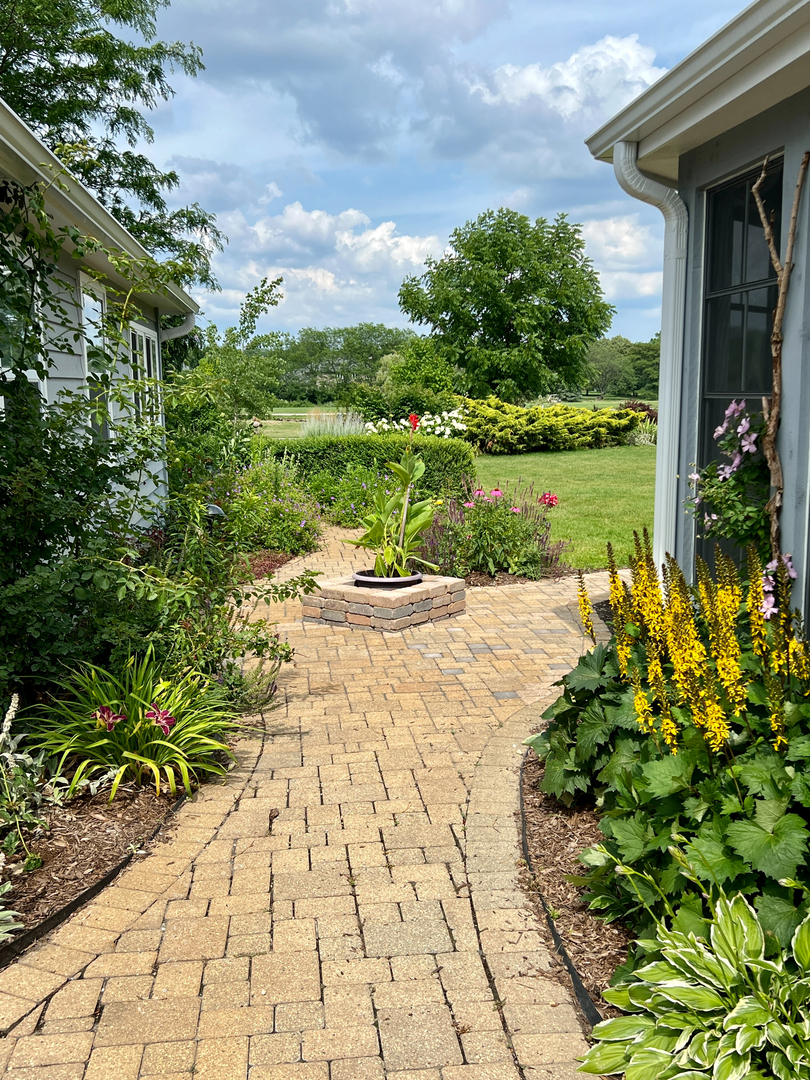 10603 Royal Porthcawl Drive, Naperville, IL 60564