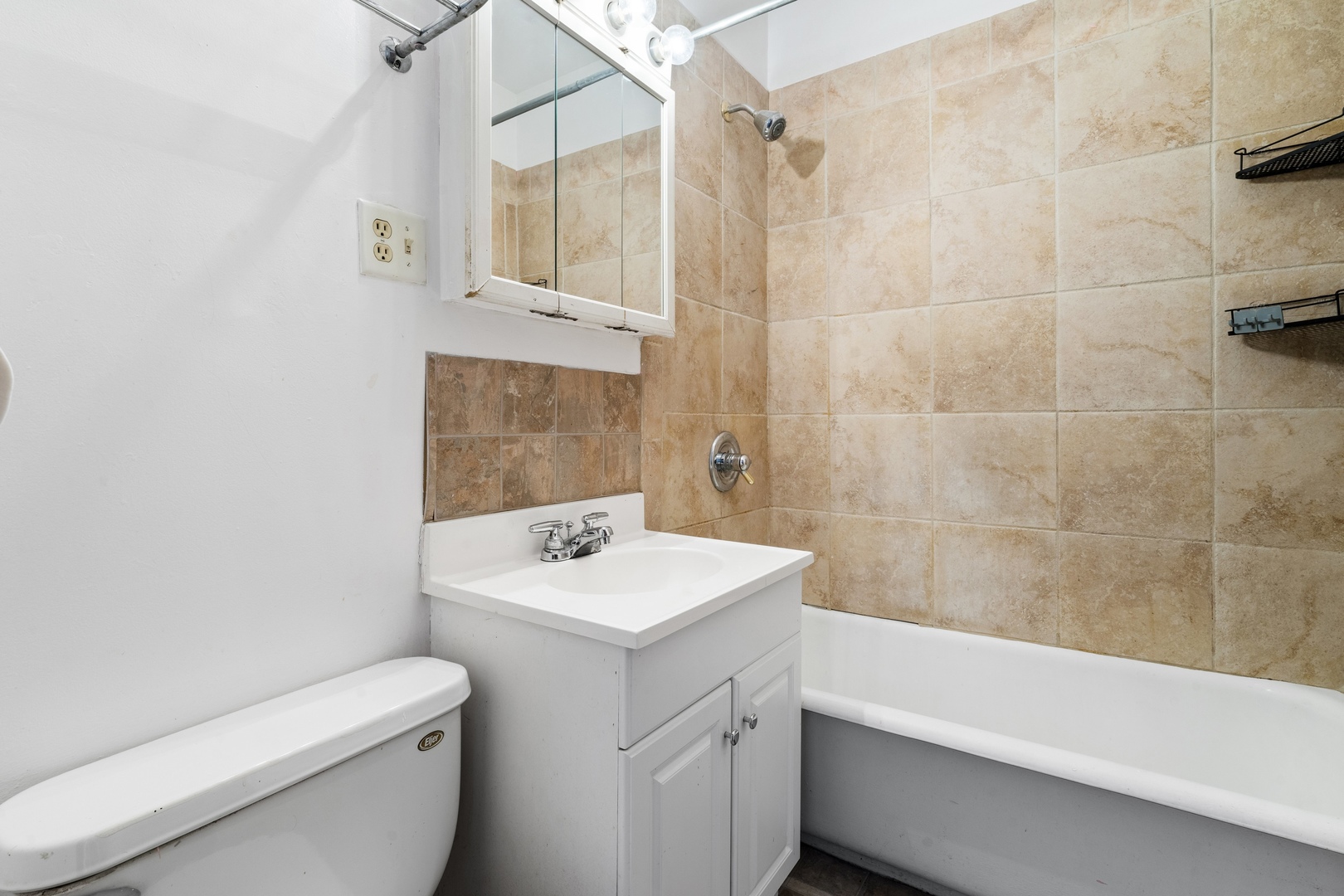 3003 N Ashland Avenue, Chicago, IL 60657