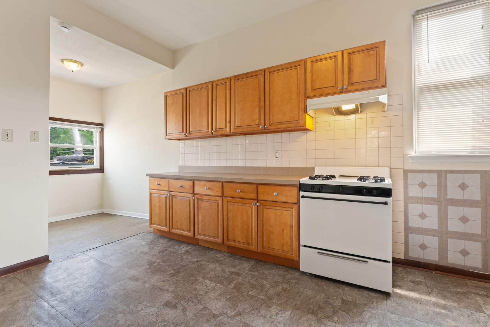 3003 N Ashland Avenue, Chicago, IL 60657