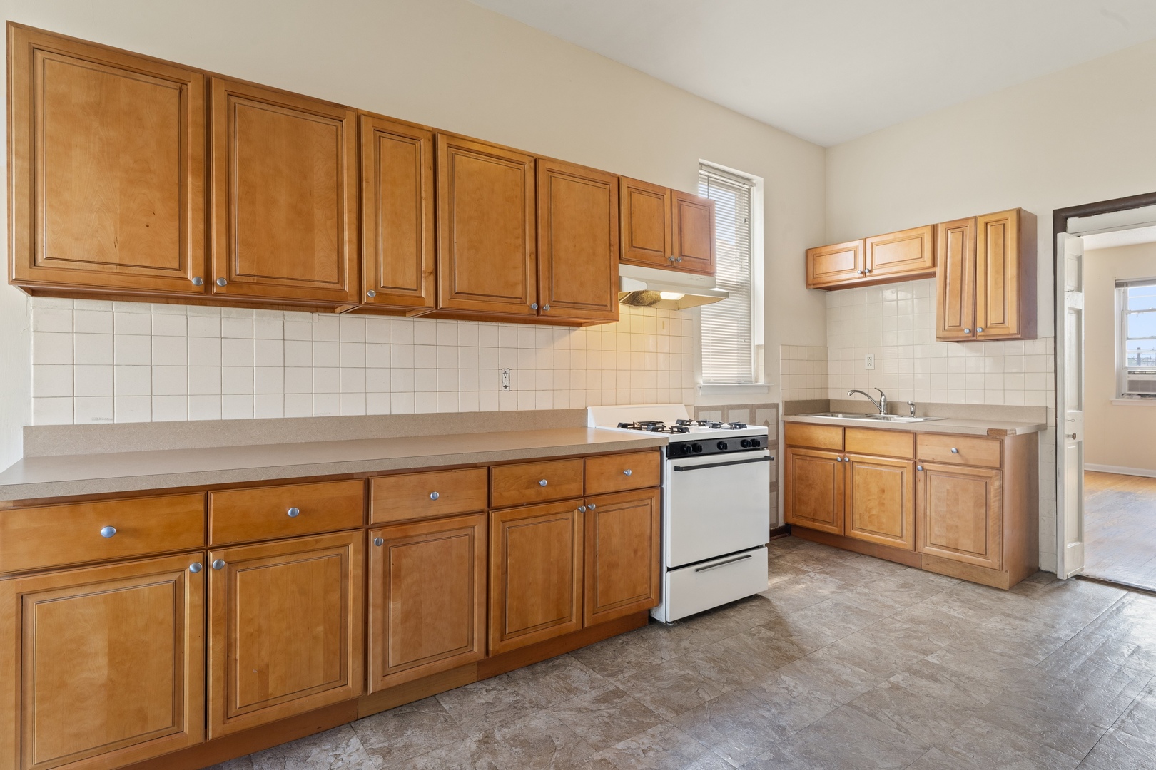 3003 N Ashland Avenue, Chicago, IL 60657