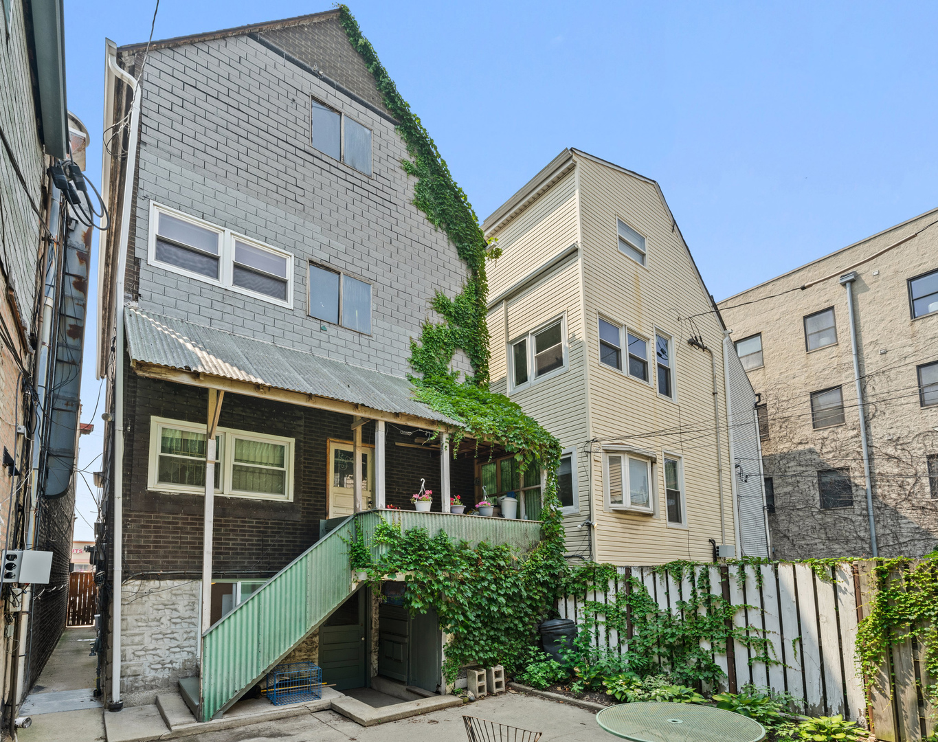 3003 N Ashland Avenue, Chicago, IL 60657