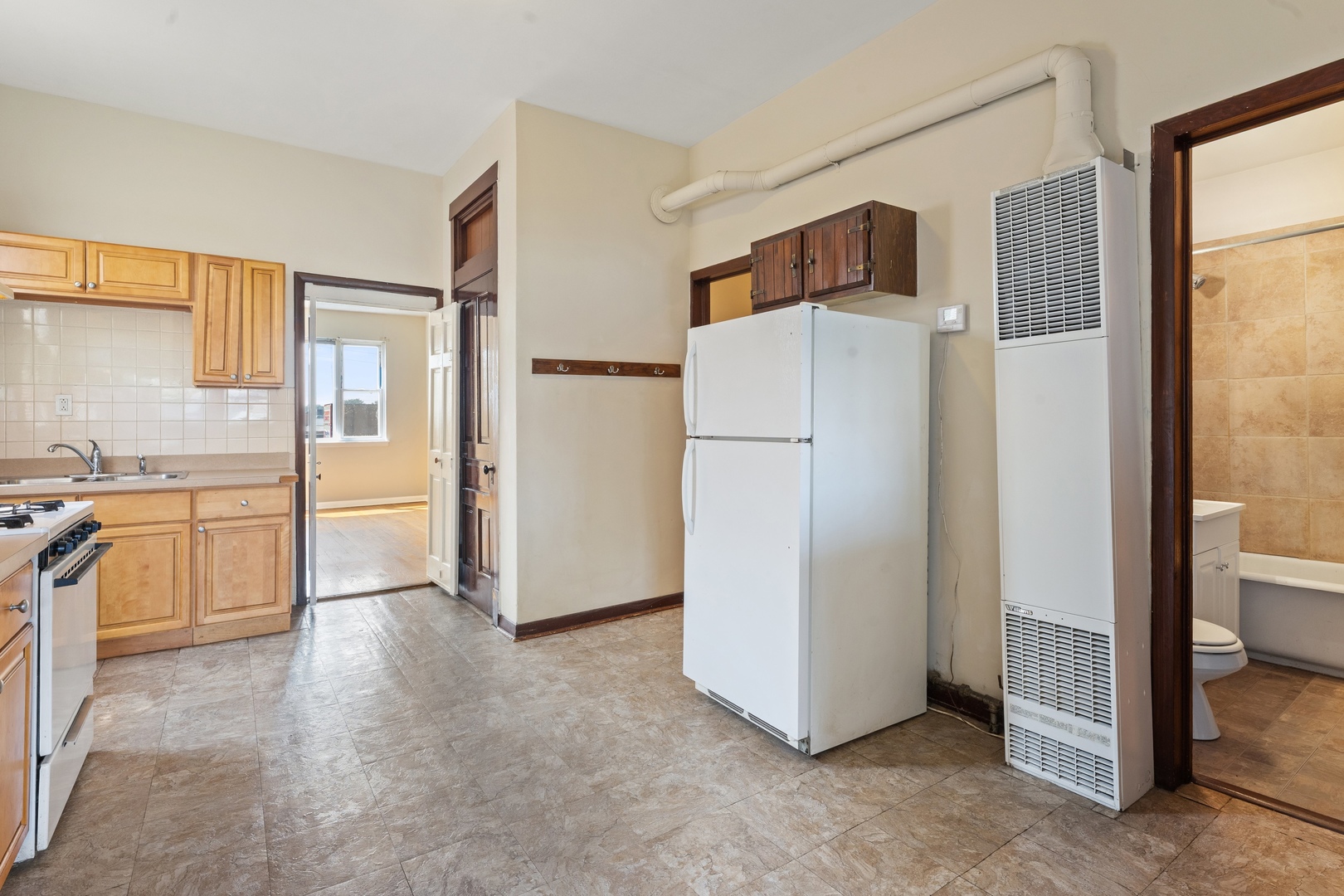 3003 N Ashland Avenue, Chicago, IL 60657