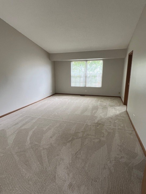 1604 Estate Circle, Naperville, IL 60565