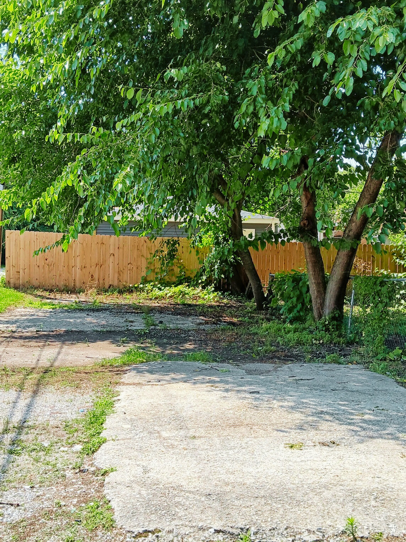 21510 Maple Street, Matteson, IL 60443