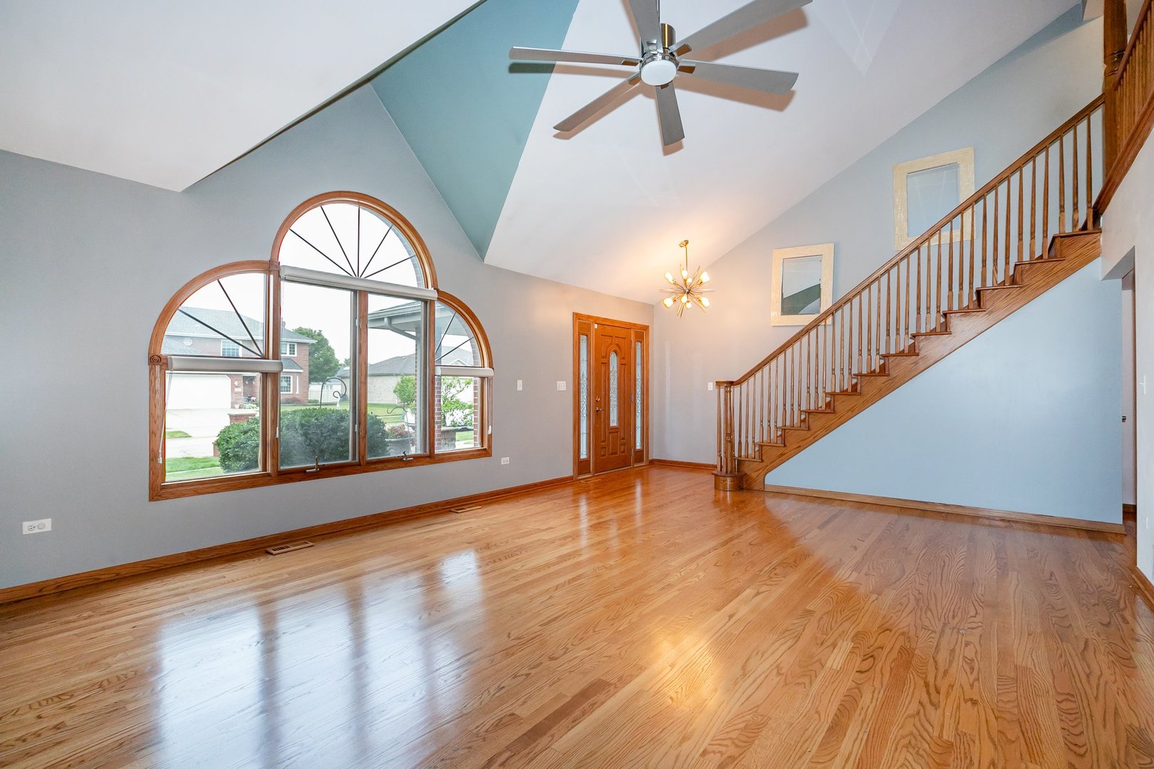 1650 Chauser Lane, Woodridge, IL 60517